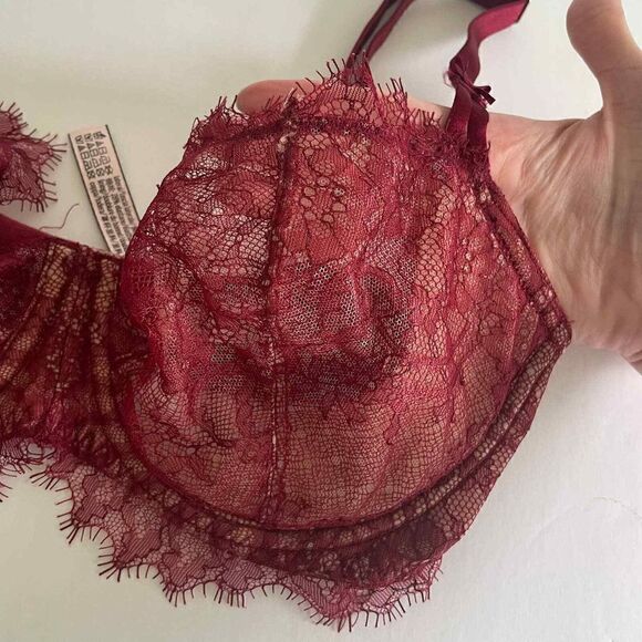 Victoria's Secret Dream Angels Push Up without Padding Red Lace Bra Size 32DD - Picture 7 of 7